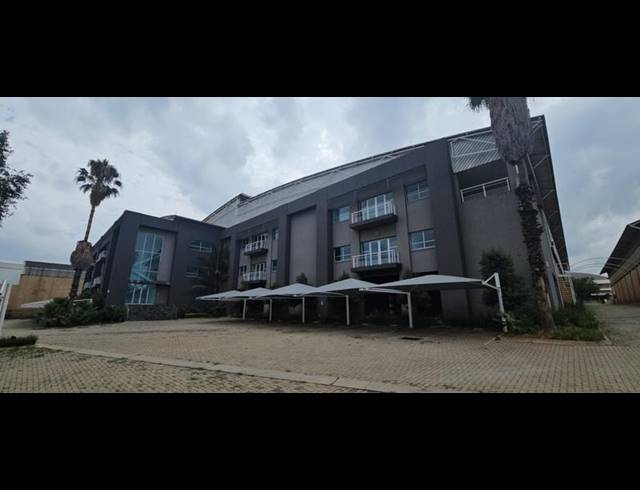 INDUSTRIAL PROPERTY TO RENT IN LONGMEADOW